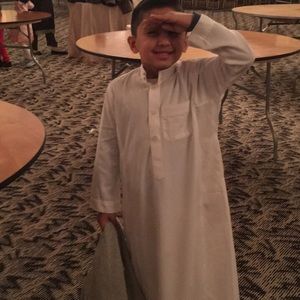 Meet your Posher, Azra